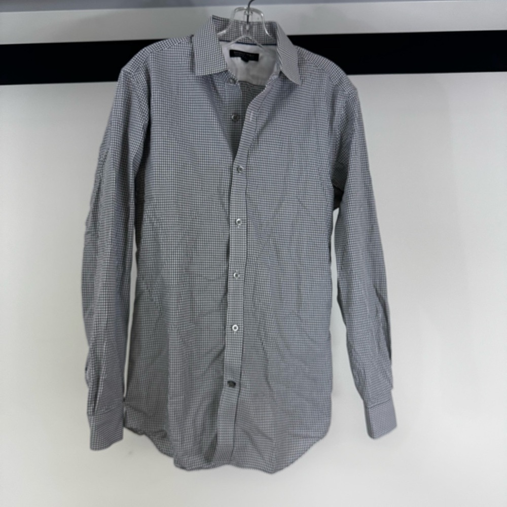 Banana Republic Men’s Non-Iron Tailored Slim Fit Dress Shirt-Medium